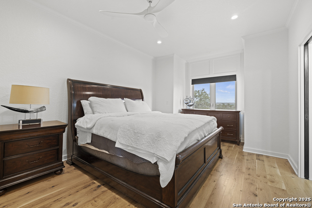 Image 24 of 62 For 256 Persimmon Point