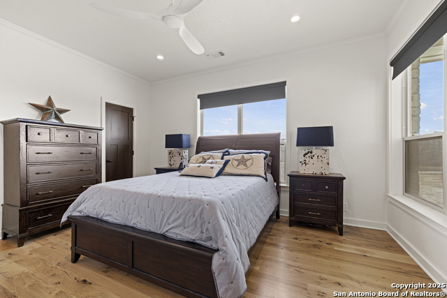 Image 25 of 62 For 256 Persimmon Point