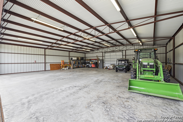 Image 29 of 62 For 256 Persimmon Point