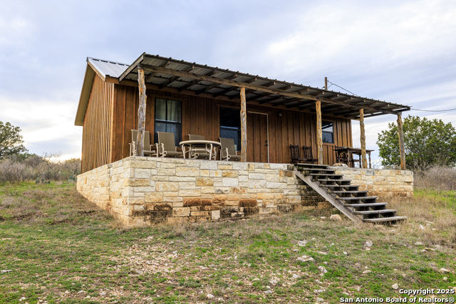 Image 38 of 62 For 256 Persimmon Point