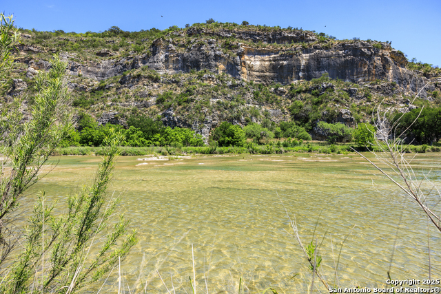 Image 42 of 62 For 256 Persimmon Point