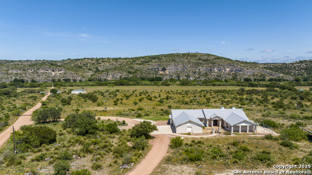 Image 5 of 62 For 256 Persimmon Point