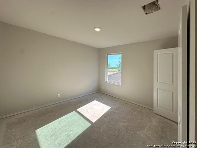 Listing photo id 14 for 13742 Birch Crossing