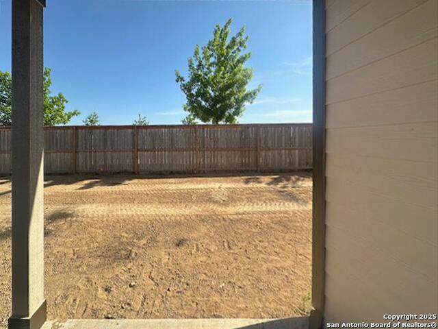 Listing photo id 19 for 13742 Birch Crossing