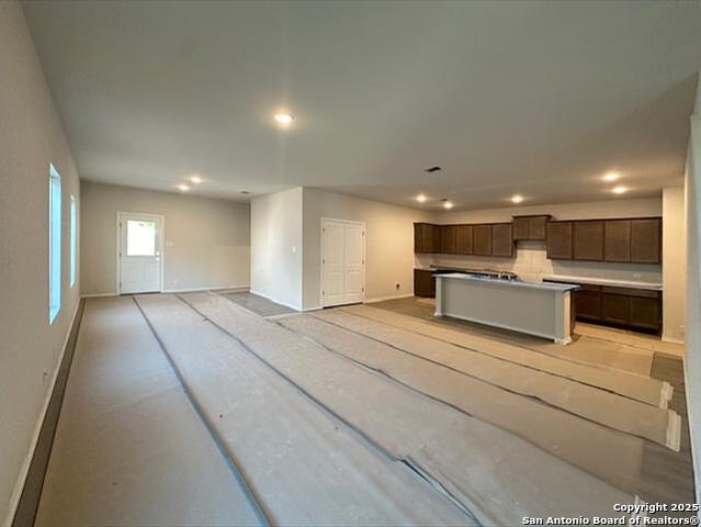 Listing photo id 5 for 13742 Birch Crossing
