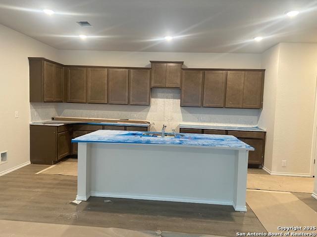 Listing photo id 7 for 13742 Birch Crossing