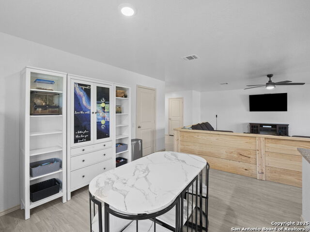 Image 11 of 30 For 603 Vermilion
