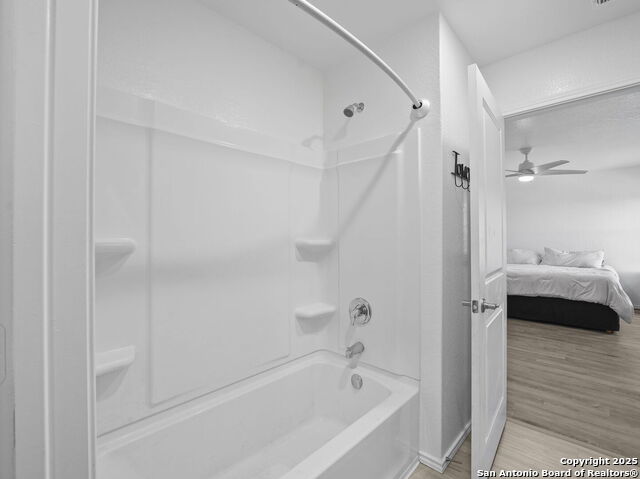 Image 17 of 30 For 603 Vermilion