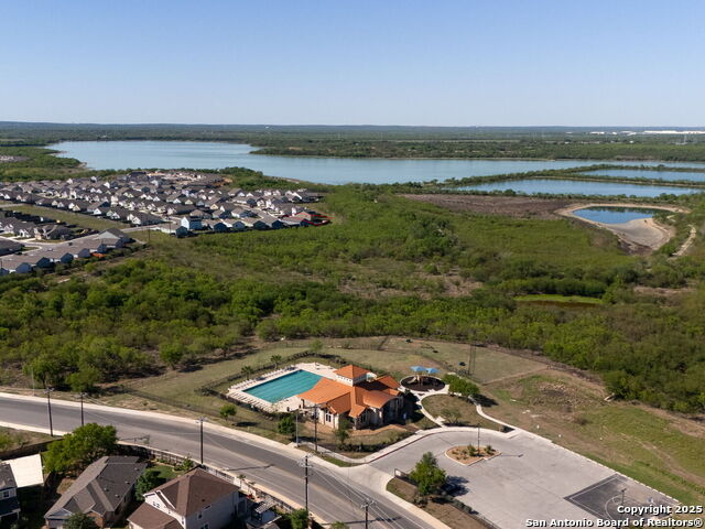 Image 26 of 30 For 603 Vermilion