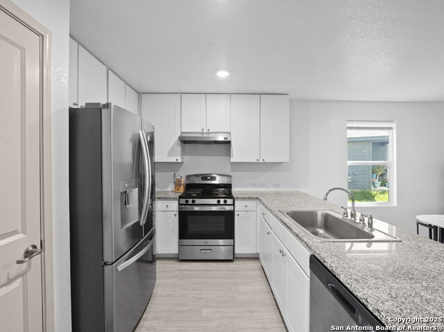 Image 9 of 30 For 603 Vermilion