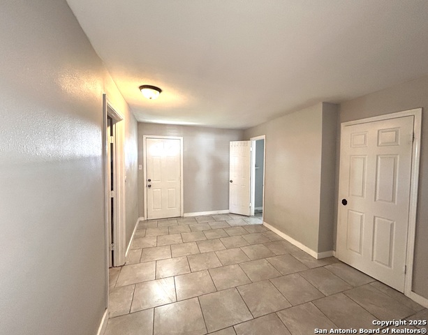 Image 13 of 16 For 1504 Bowie Street E