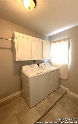 Image 4 of 16 For 1504 Bowie Street E