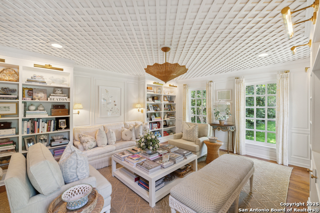 Listing photo id 12 for 643 Terrell Rd