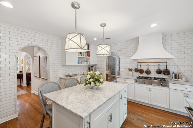 Listing photo id 23 for 643 Terrell Rd