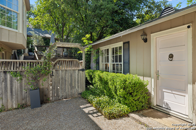 Listing photo id 52 for 643 Terrell Rd