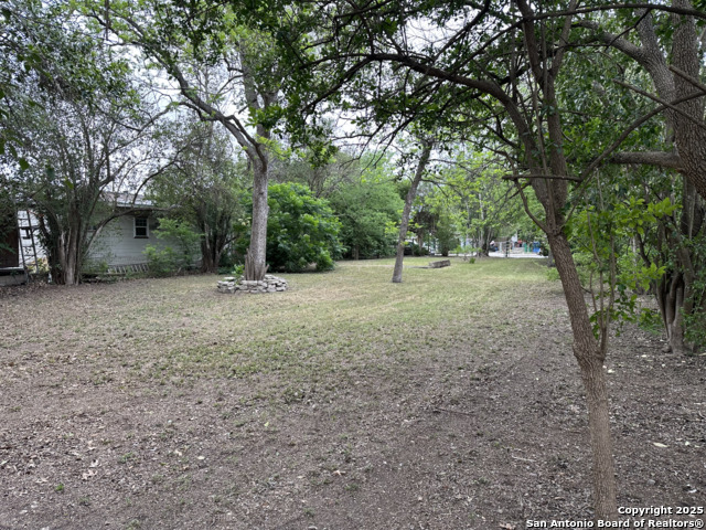 Image 10 of 15 For 833 Gladstone