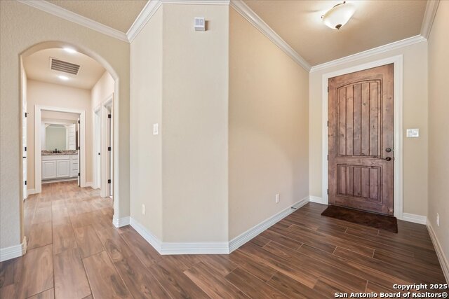 Listing photo id 24 for 3903 Brazos Bend