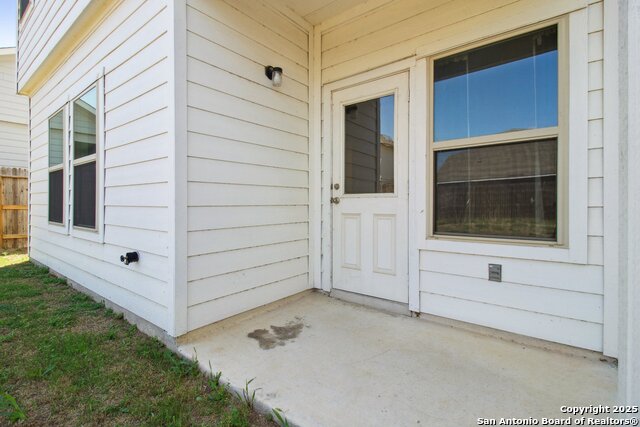 Listing photo id 17 for 2455 Pink Pearl