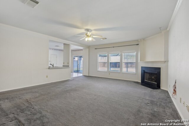 Listing photo id 10 for 1532 Jasmine
