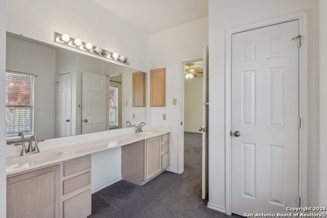 Listing photo id 33 for 1532 Jasmine