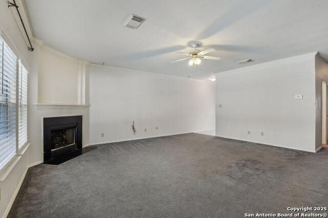 Listing photo id 7 for 1532 Jasmine