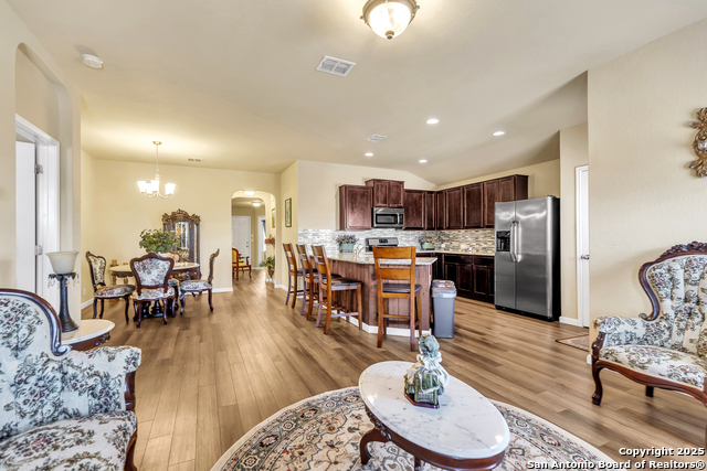 Image 10 of 25 For 8926 Double Oak