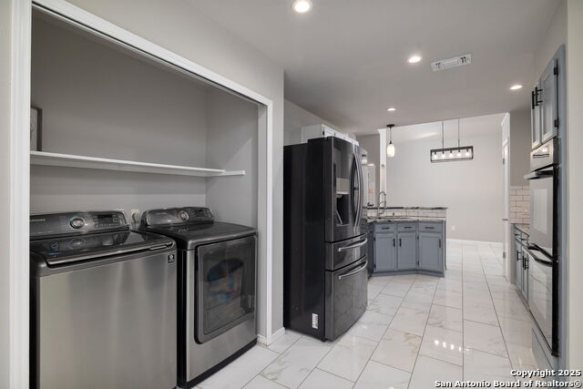 Listing photo id 16 for 7507 Silent Cloud