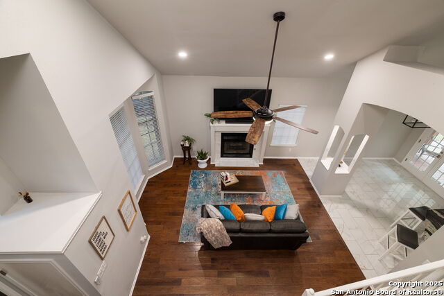 Listing photo id 7 for 7507 Silent Cloud