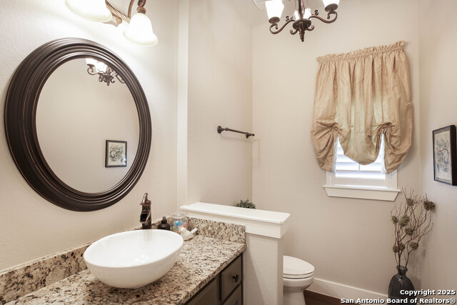 Image 10 of 41 For 28010 Vine Cliff