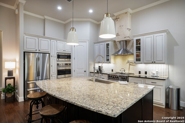 Image 12 of 41 For 28010 Vine Cliff