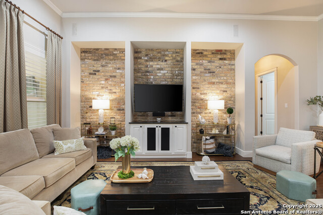 Image 16 of 41 For 28010 Vine Cliff