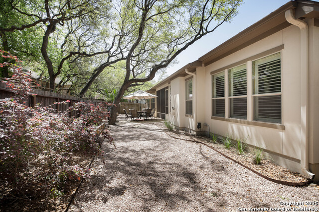 Image 40 of 41 For 28010 Vine Cliff