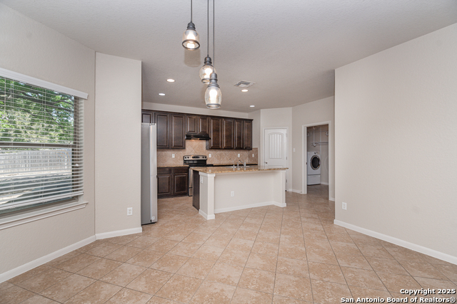 Image 18 of 40 For 253 Flushing