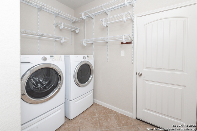 Image 19 of 40 For 253 Flushing