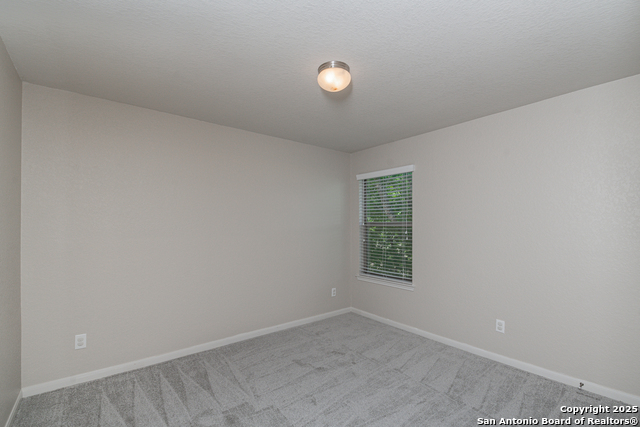 Image 27 of 40 For 253 Flushing