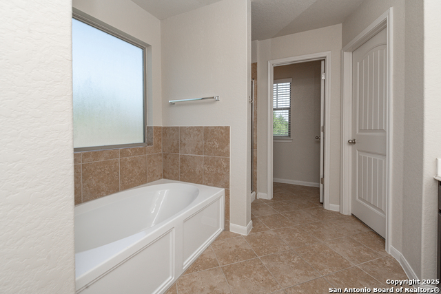 Image 32 of 40 For 253 Flushing