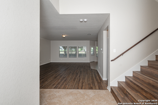 Image 6 of 40 For 253 Flushing