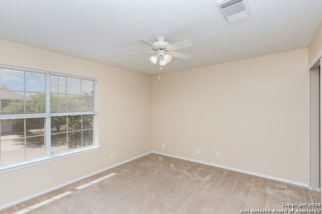 Listing photo id 15 for 649 San Augustine Blvd