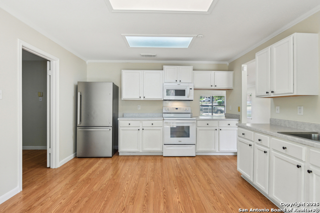 Image 12 of 41 For 8771 Park Olympia
