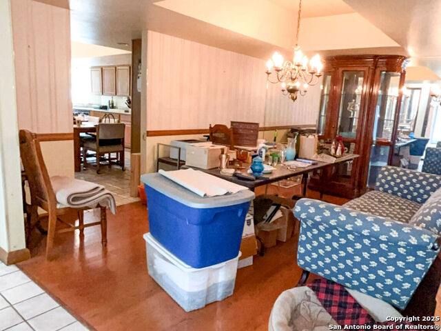 Listing photo id 13 for 25229 Bormann