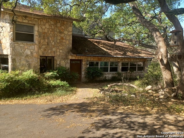Listing photo id 0 for 25229 Bormann