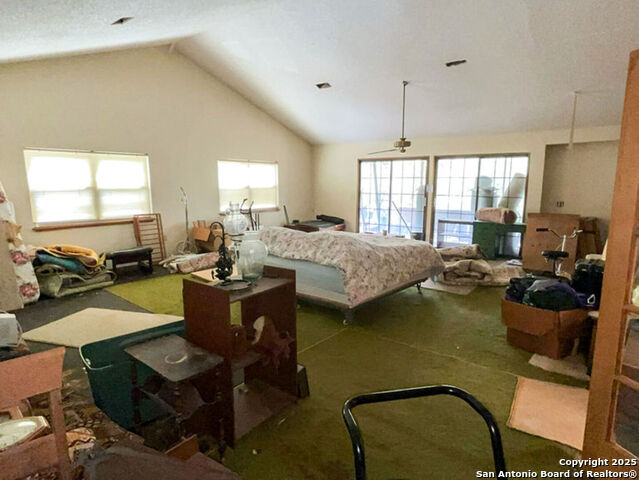 Listing photo id 18 for 25229 Bormann