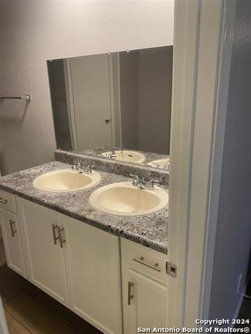 Image 11 of 18 For 2621 Corian Glen