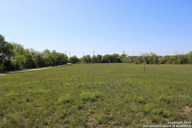 Listing photo id 1 for 17245 Nacogdoches