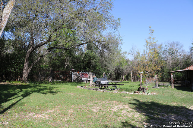 Listing photo id 6 for 17245 Nacogdoches