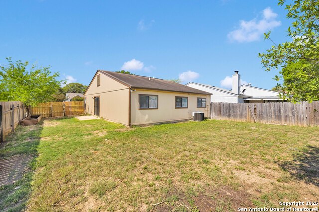 Image 16 of 17 For 9703 Village Briar