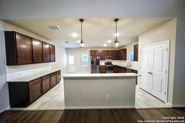 Image 10 of 50 For 4511 Lansdowne Way