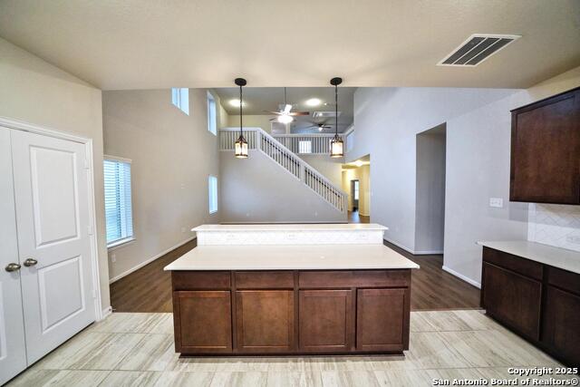Image 12 of 50 For 4511 Lansdowne Way