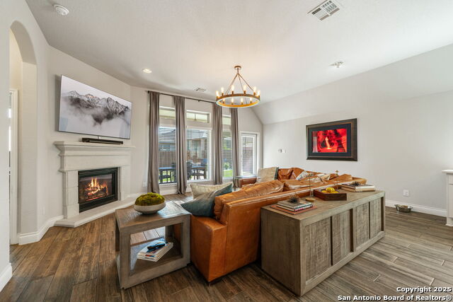 Image 5 of 38 For 9780 Innes Pl