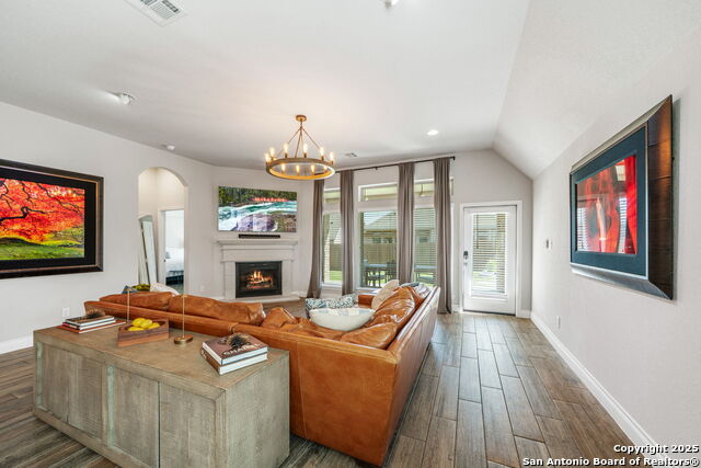 Image 7 of 38 For 9780 Innes Pl